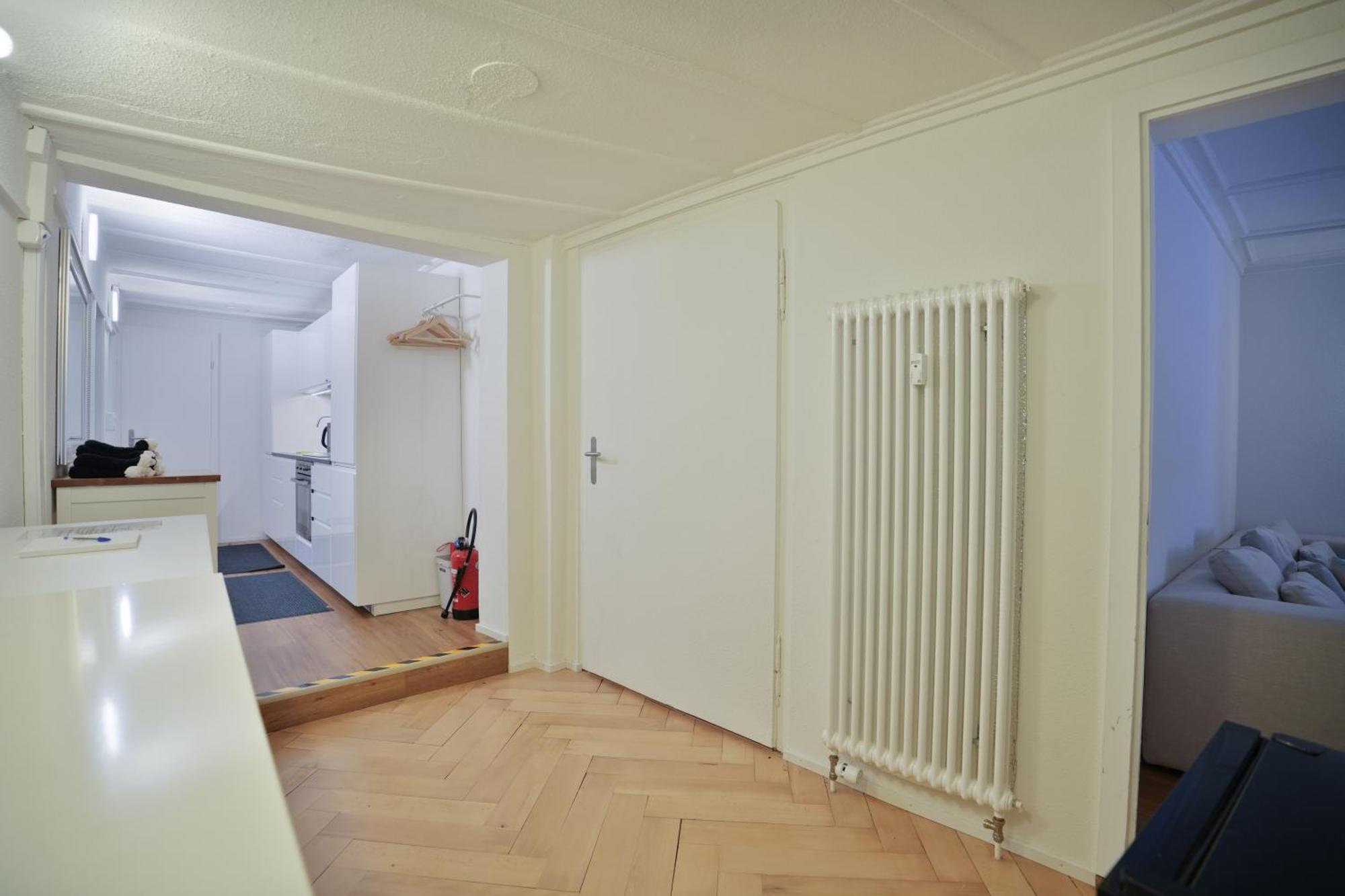 Cozy City Center, 4 Bedroom- 120Sq, 5Min Walk To Main Station Базел Екстериор снимка