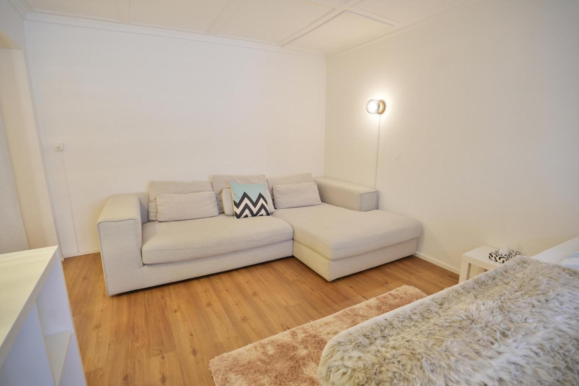 Cozy City Center, 4 Bedroom- 120Sq, 5Min Walk To Main Station Базел Екстериор снимка